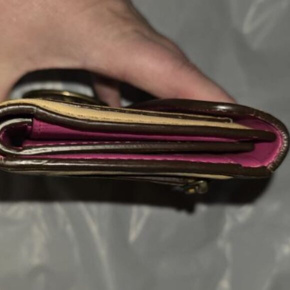 Coach Bleeker Tan Leather Buckle Wallet & Checkbook - Picture 2 of 6